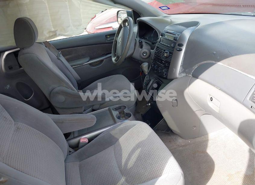 Photo 5 of 2006 Toyota Sienna LE (VIN 5TDZA23C36S504957)