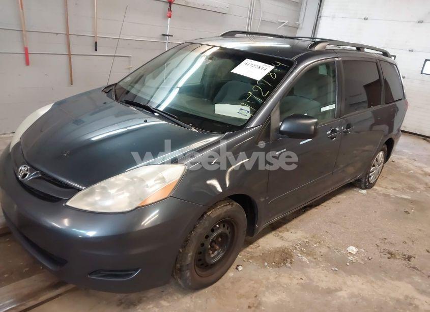 Photo 2 of 2006 Toyota Sienna LE (VIN 5TDZA23C36S523539)