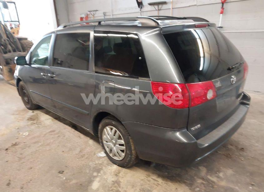 Photo 3 of 2006 Toyota Sienna LE (VIN 5TDZA23C36S523539)