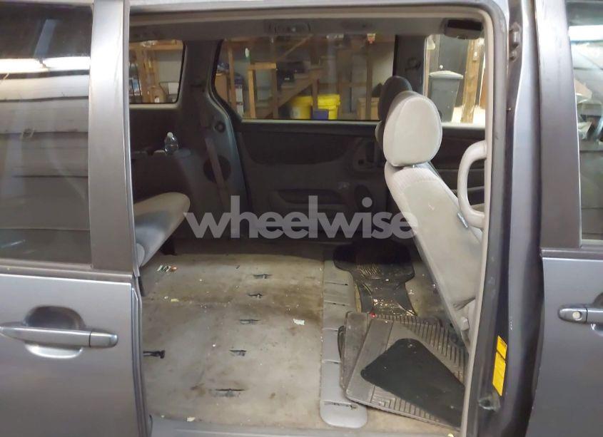 Photo 8 of 2006 Toyota Sienna LE (VIN 5TDZA23C36S523539)