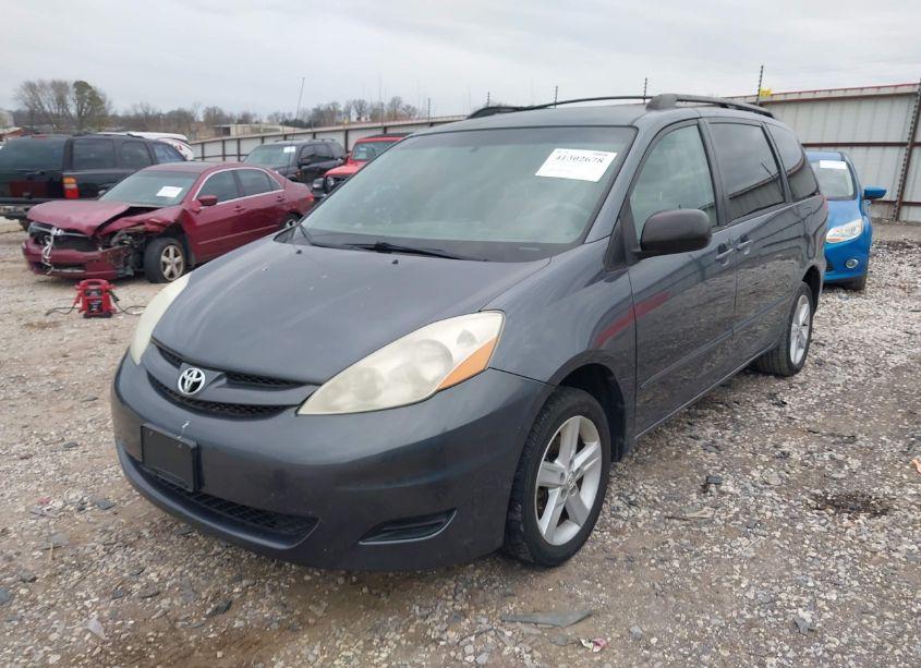 Photo 2 of 2006 Toyota Sienna LE (VIN 5TDZA23C36S569047)
