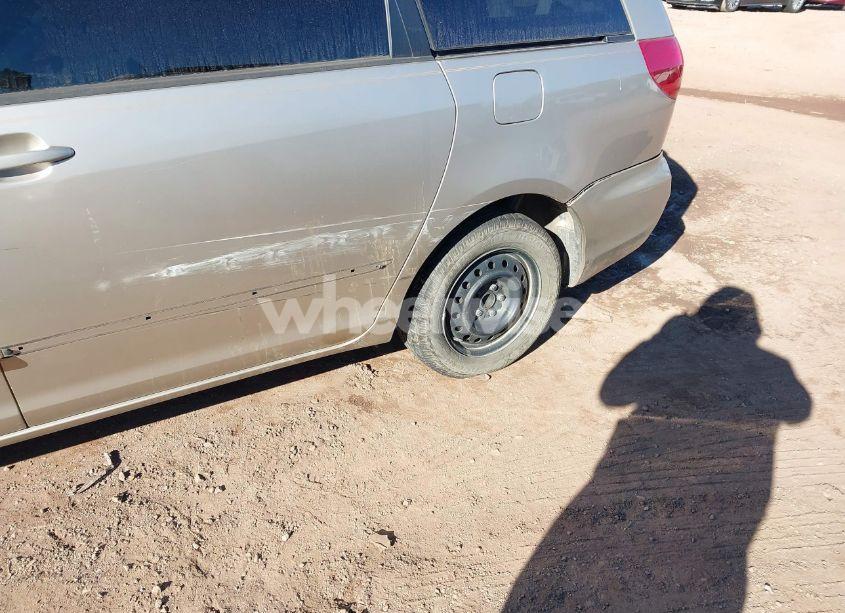 Photo 6 of 2004 Toyota Sienna LE (VIN 5TDZA23C44S086115)