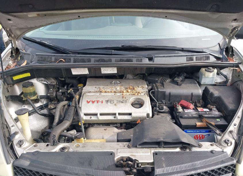 Photo 10 of 2004 Toyota Sienna LE (VIN 5TDZA23C44S098460)