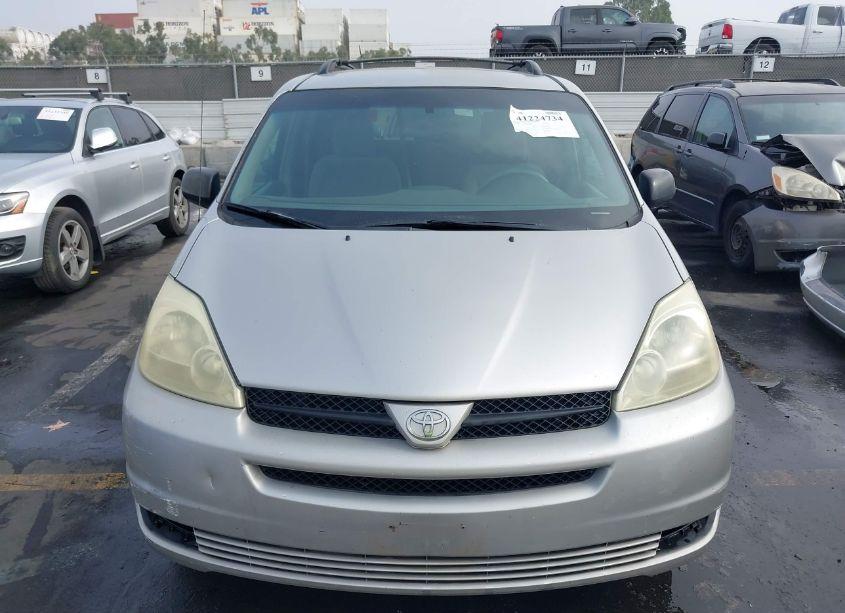 Photo 13 of 2004 Toyota Sienna LE (VIN 5TDZA23C44S098460)