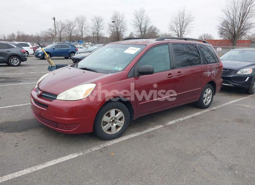 Photo 2 of 2004 Toyota Sienna LE (VIN 5TDZA23C44S129125)