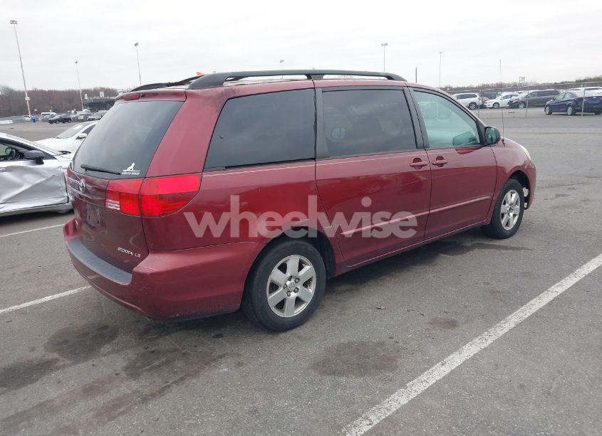 Photo 4 of 2004 Toyota Sienna LE (VIN 5TDZA23C44S129125)