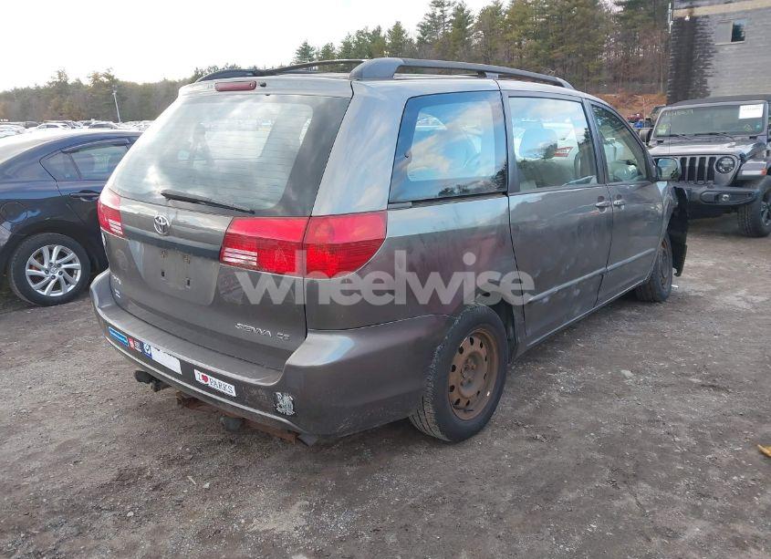 Photo 4 of 2004 Toyota Sienna CE (VIN 5TDZA23C44S169527)