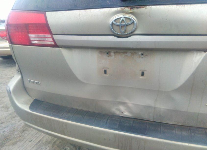 Photo 14 of 2004 Toyota Sienna LE (VIN 5TDZA23C44S175361)