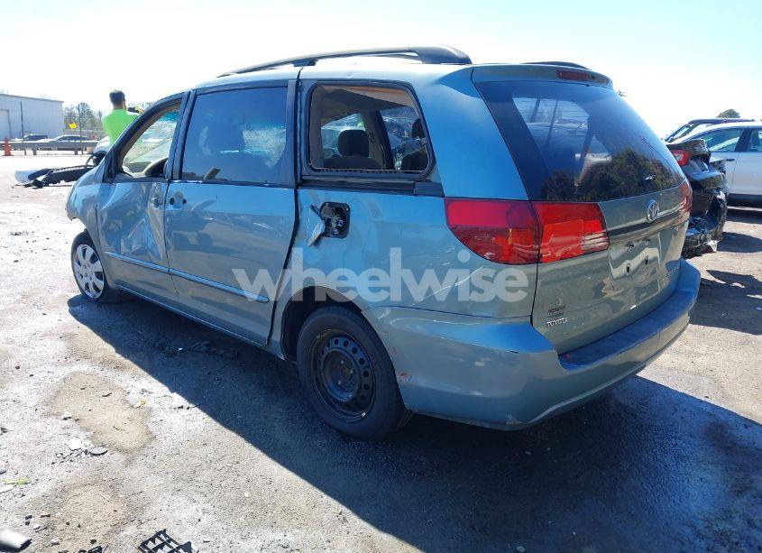 Photo 3 of 2004 Toyota Sienna CE (VIN 5TDZA23C44S182214)