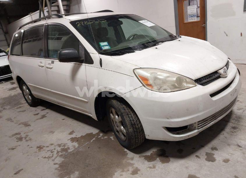 2005 Toyota Sienna LE (VIN 5TDZA23C45S247905) main photo