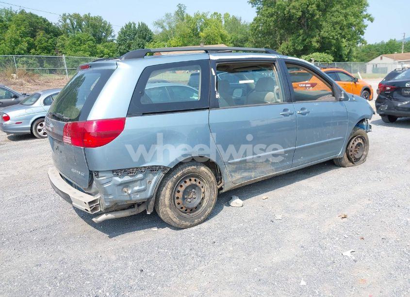 Photo 4 of 2005 Toyota Sienna CE (VIN 5TDZA23C45S289121)