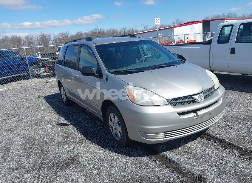 2005 Toyota Sienna LE (VIN 5TDZA23C45S299129) main photo