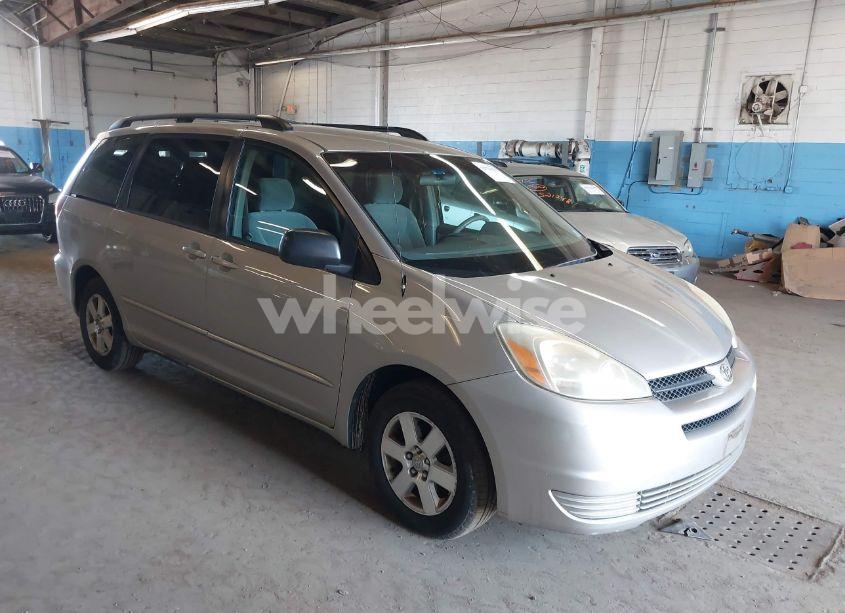 2005 Toyota Sienna LE (VIN 5TDZA23C45S327611) main photo