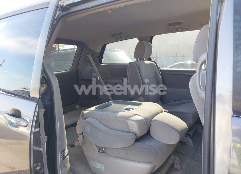 Photo 8 of 2005 Toyota Sienna LE (VIN 5TDZA23C45S360141)