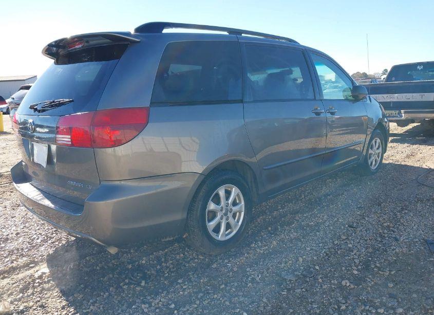 Photo 4 of 2005 Toyota Sienna LE (VIN 5TDZA23C45S369485)