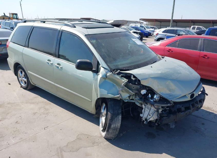 2006 Toyota Sienna LE (VIN 5TDZA23C46S412000) main photo