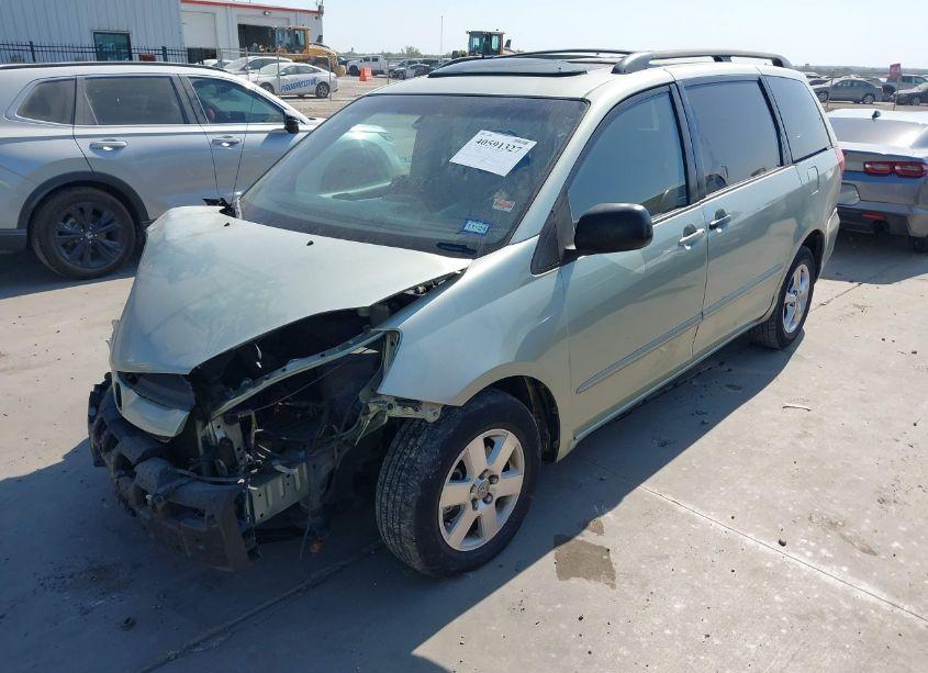 Photo 2 of 2006 Toyota Sienna LE (VIN 5TDZA23C46S412000)