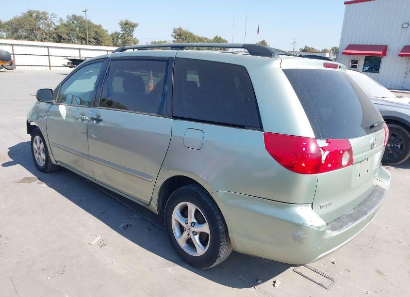 Photo 3 of 2006 Toyota Sienna LE (VIN 5TDZA23C46S412000)