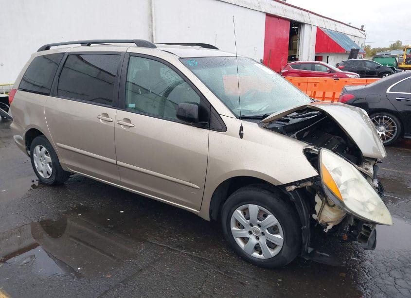 2006 Toyota Sienna LE (VIN 5TDZA23C46S433462) main photo
