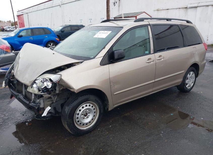 Photo 2 of 2006 Toyota Sienna LE (VIN 5TDZA23C46S433462)