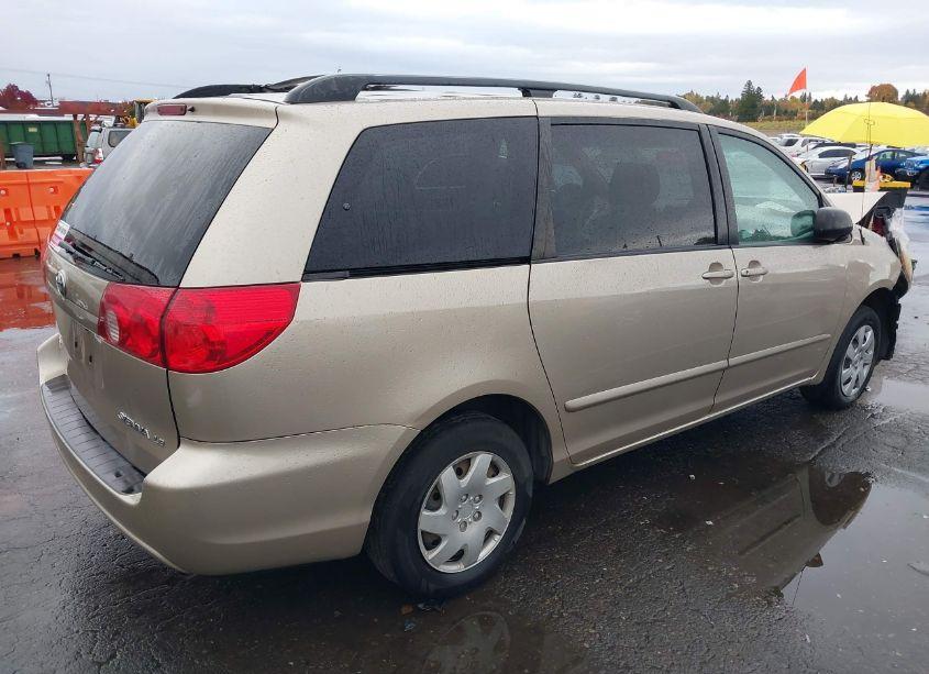 Photo 4 of 2006 Toyota Sienna LE (VIN 5TDZA23C46S433462)