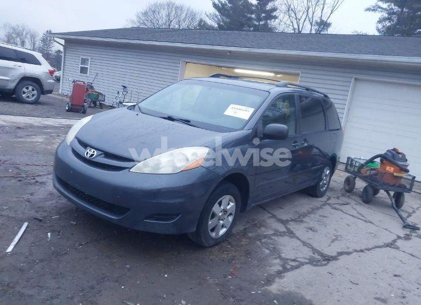 Photo 2 of 2006 Toyota Sienna LE (VIN 5TDZA23C46S504417)