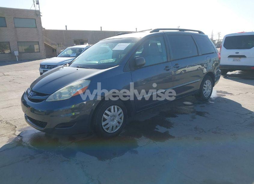 Photo 2 of 2006 Toyota Sienna LE (VIN 5TDZA23C46S511139)