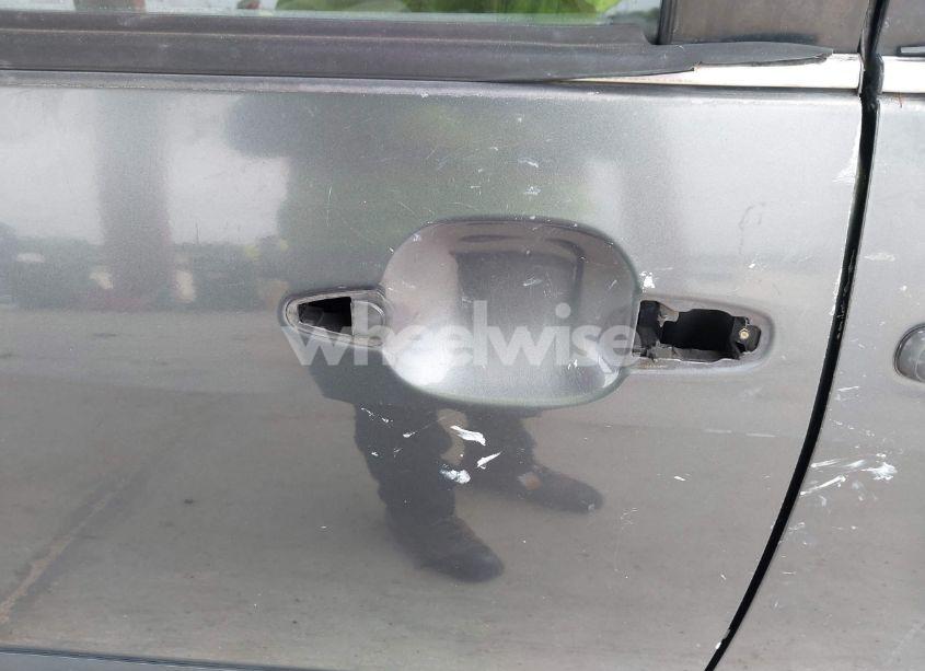 Photo 6 of 2006 Toyota Sienna CE (VIN 5TDZA23C46S528443)