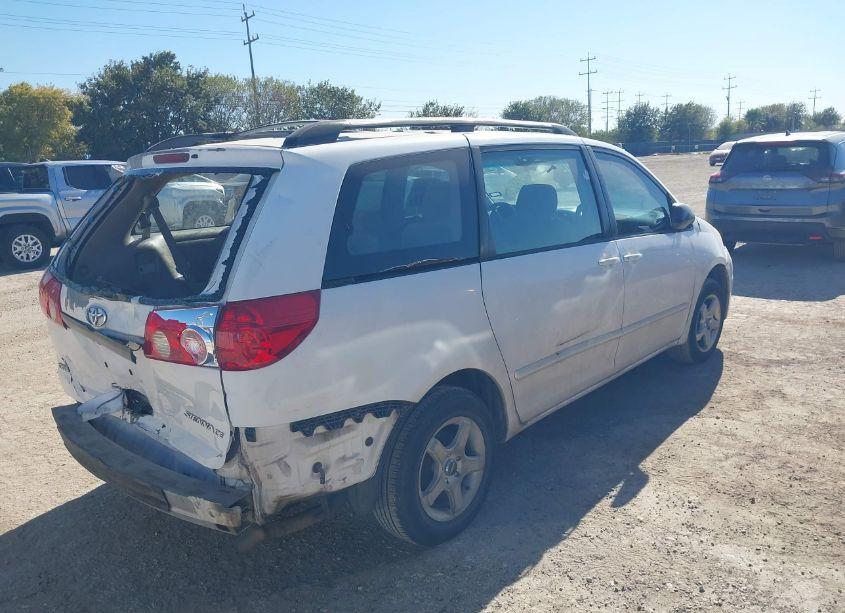 Photo 4 of 2006 Toyota Sienna CE (VIN 5TDZA23C46S535697)