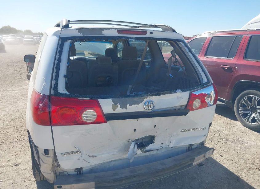 Photo 6 of 2006 Toyota Sienna CE (VIN 5TDZA23C46S535697)