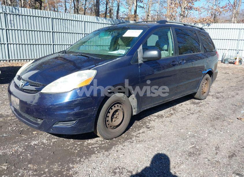 Photo 2 of 2006 Toyota Sienna LE (VIN 5TDZA23C46S537949)