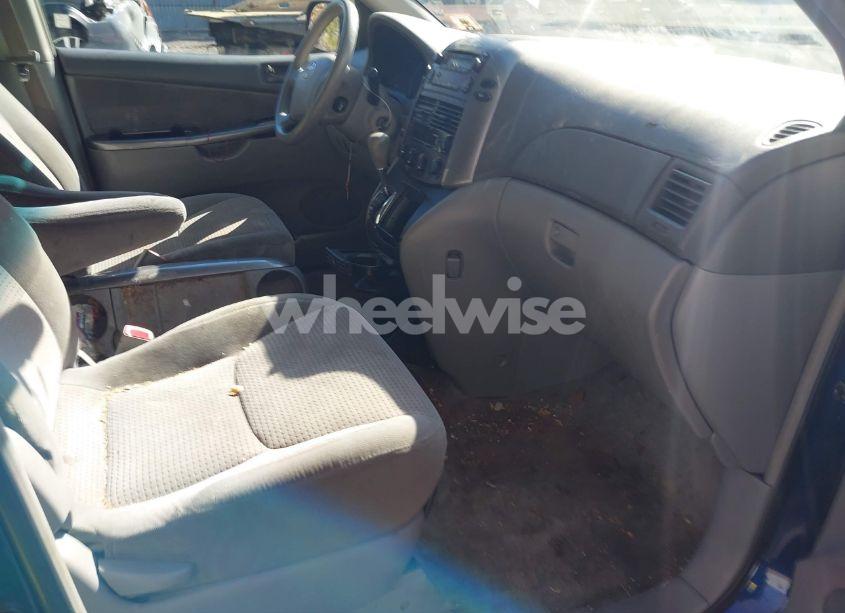 Photo 5 of 2006 Toyota Sienna LE (VIN 5TDZA23C46S537949)