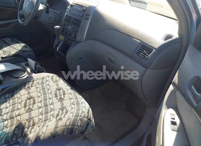 Photo 5 of 2006 Toyota Sienna LE (VIN 5TDZA23C46S559501)