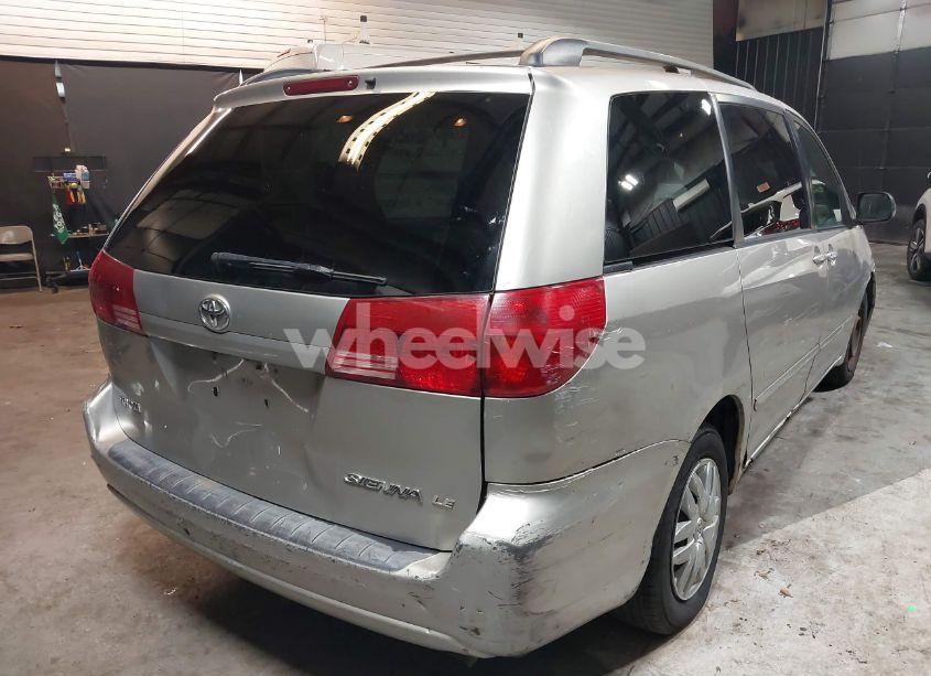 Photo 4 of 2006 Toyota Sienna LE (VIN 5TDZA23C46S570269)