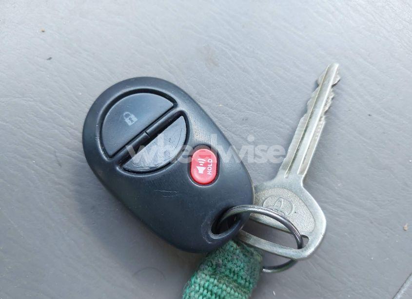 Photo 11 of 2006 Toyota Sienna CE (VIN 5TDZA23C46S572782)