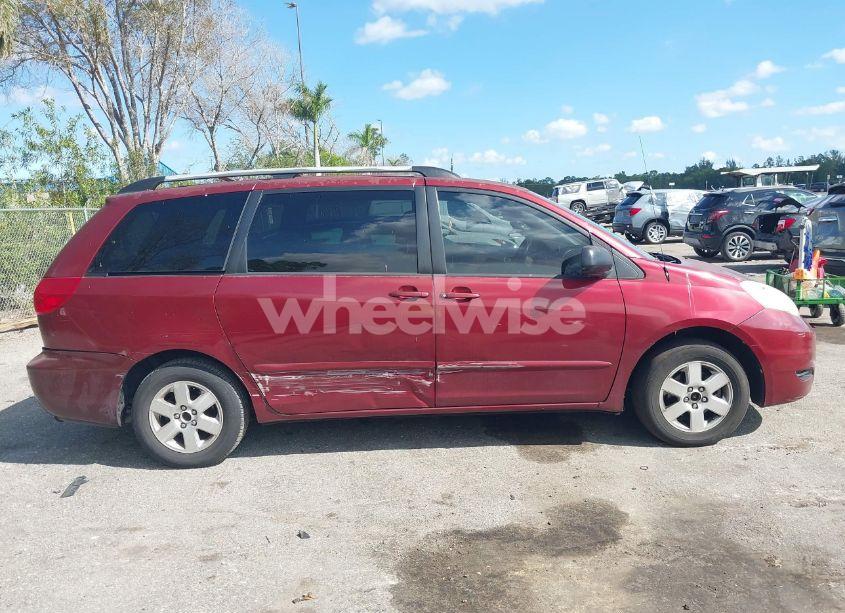 Photo 13 of 2006 Toyota Sienna LE (VIN 5TDZA23C46S578078)