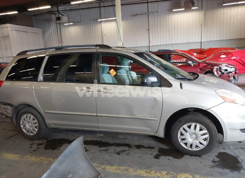 Photo 13 of 2006 Toyota Sienna LE (VIN 5TDZA23C46S579781)