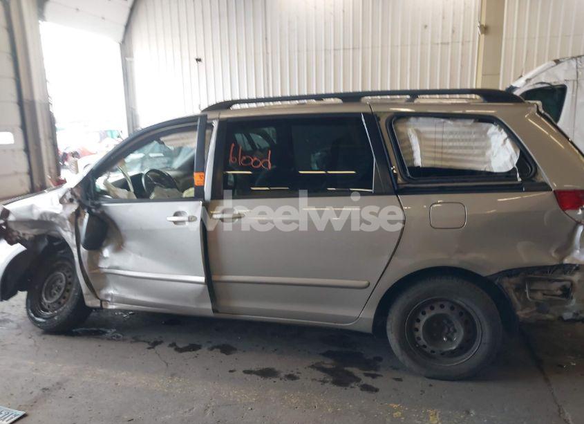 Photo 14 of 2006 Toyota Sienna LE (VIN 5TDZA23C46S579781)