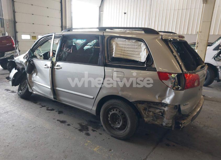 Photo 3 of 2006 Toyota Sienna LE (VIN 5TDZA23C46S579781)