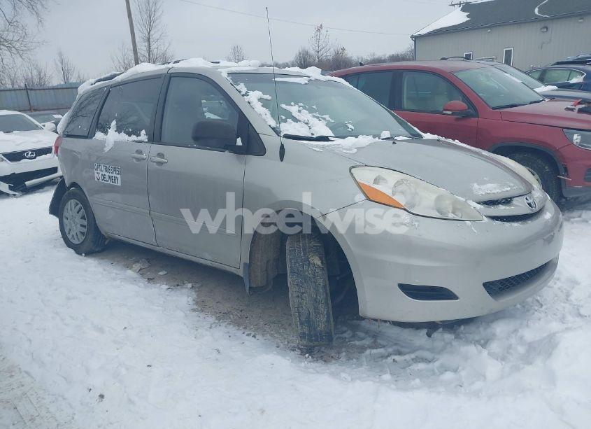 2006 Toyota Sienna CE (VIN 5TDZA23C46S581398) main photo