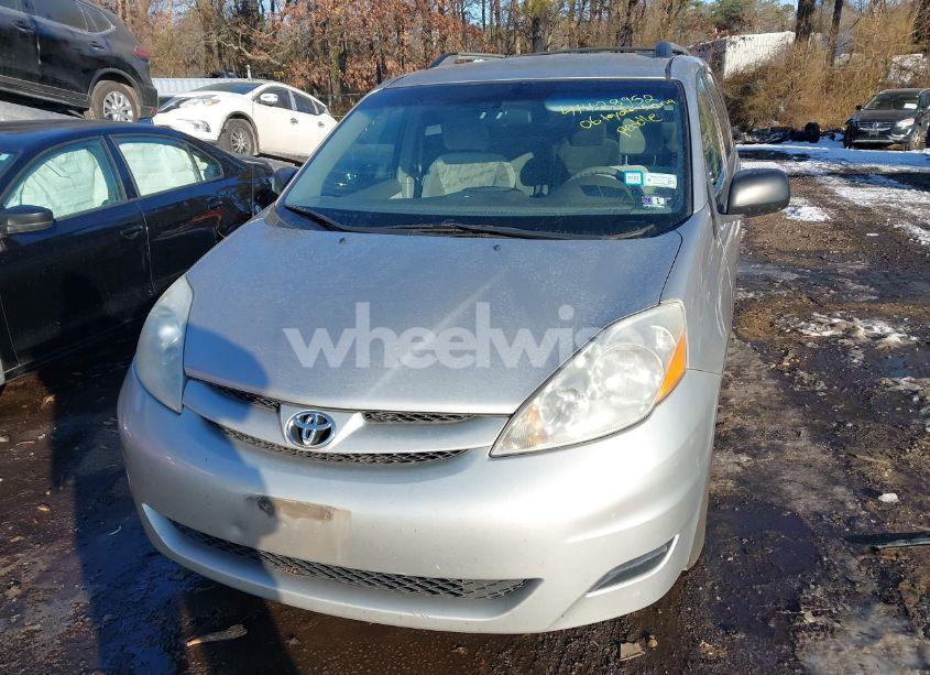 Photo 6 of 2006 Toyota Sienna LE (VIN 5TDZA23C46S583233)