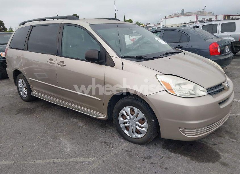 2004 Toyota Sienna LE (VIN 5TDZA23C54S009561) main photo