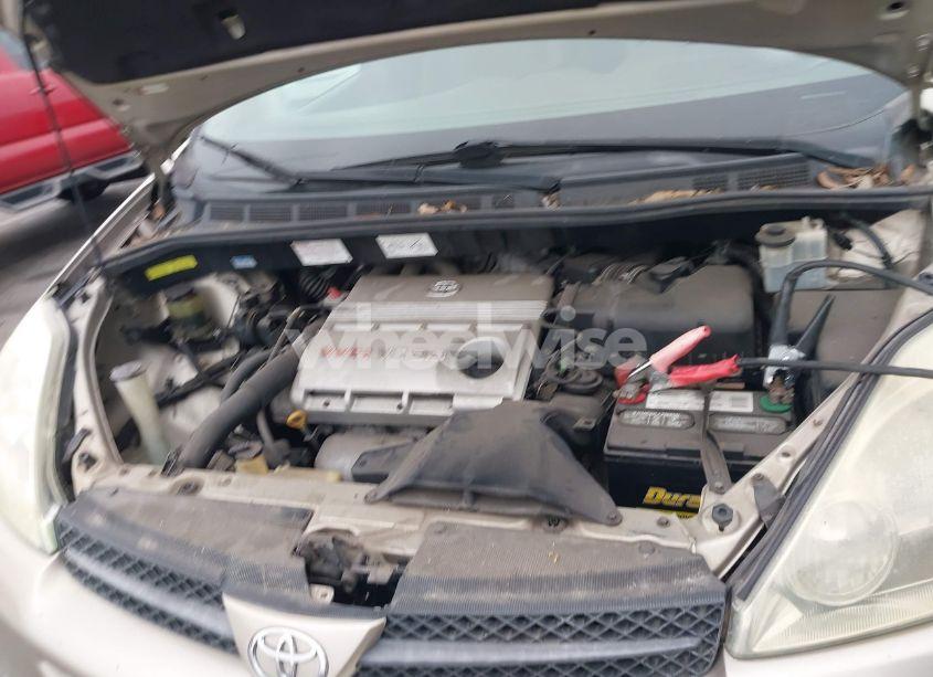 Photo 6 of 2004 Toyota Sienna LE (VIN 5TDZA23C54S009561)