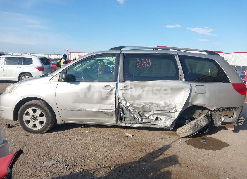 Photo 14 of 2004 Toyota Sienna LE (VIN 5TDZA23C54S036436)