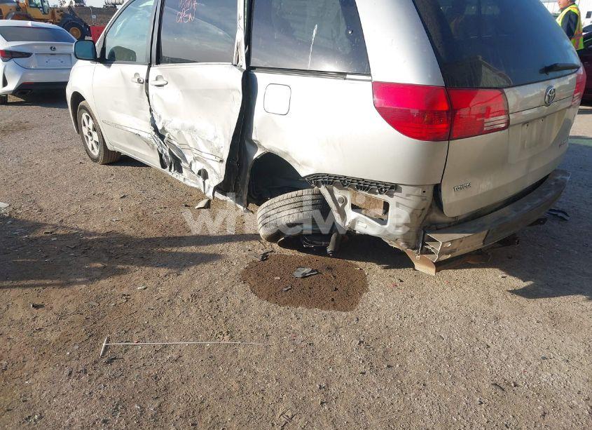 Photo 6 of 2004 Toyota Sienna LE (VIN 5TDZA23C54S036436)