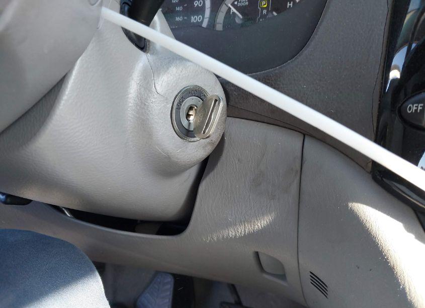 Photo 11 of 2004 Toyota Sienna CE (VIN 5TDZA23C54S067489)