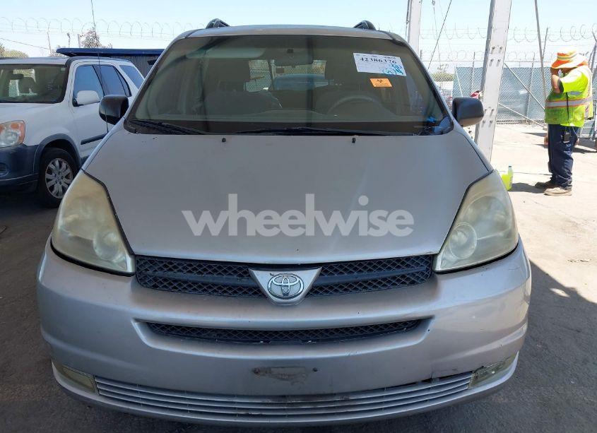 Photo 12 of 2004 Toyota Sienna LE (VIN 5TDZA23C54S112074)