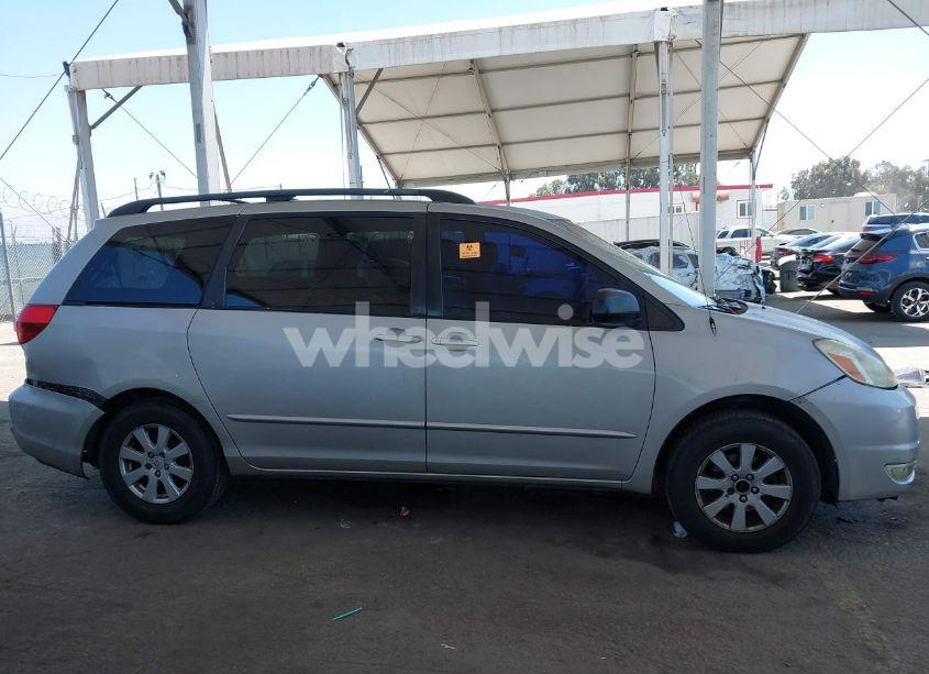 Photo 13 of 2004 Toyota Sienna LE (VIN 5TDZA23C54S112074)