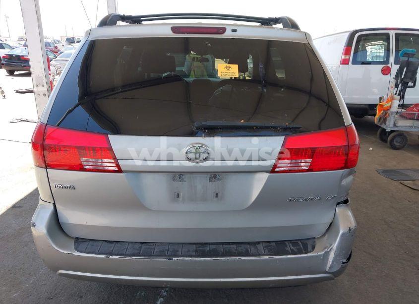 Photo 16 of 2004 Toyota Sienna LE (VIN 5TDZA23C54S112074)