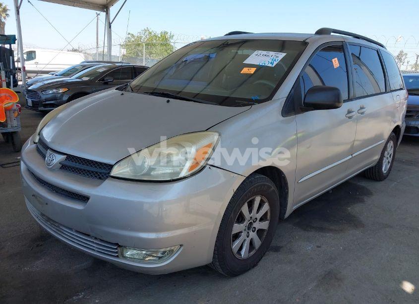 Photo 2 of 2004 Toyota Sienna LE (VIN 5TDZA23C54S112074)